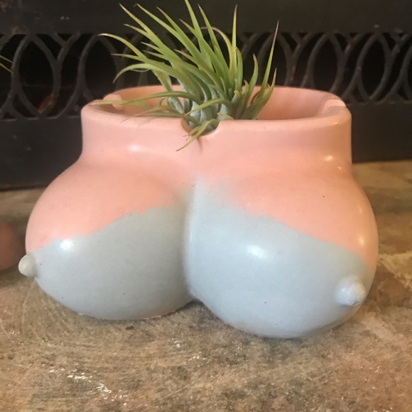 Handmade Boo~Bee Pot - Picture 5 of 9